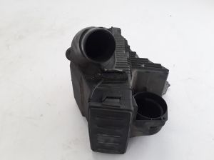 RENAULT Clio III (2005–2012) Luftfiltergehäuse 8200309636 - 4