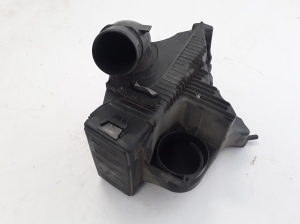 RENAULT Clio III (2005–2012) Luftfiltergehäuse 8200309636 - 6