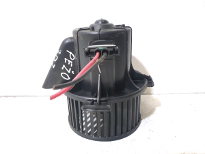Heizungsgebläsemotor - B9506