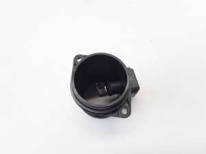 RENAULT Clio III (2005–2012) Mass air flow sensor 8200358901 - 3