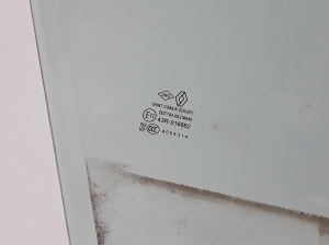 RENAULT Arkana (2019–2026) Priekšējo durvju stikls 803005764R - 3