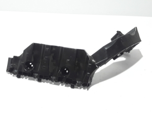 Rear bumper bracket - 850424503R