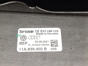 Volkswagen ID.4 I (2020–2026) Aizmugurējo durvju logu pacēlājs 11A839402B - 2