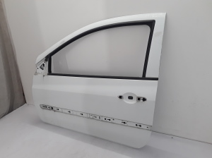 RENAULT Clio III (2005–2012) Esiuks 7751476108 - 7