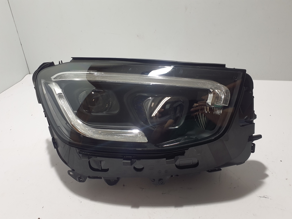 MERCEDES-BENZ GLC X253 (2015-2024) Front Right Headlight A2539065003 26537565