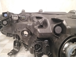 TOYOTA Corolla (2018–2026) Esituli 8115002T3100 - 3