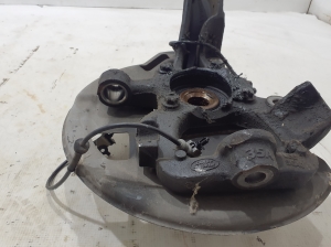 Land Rover Range Rover III (2002–2012) Front wheel hub RUB500320 - 2