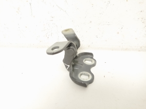 Opel Crossland X X 75 (2017–2026) Front door lower hinge - 2