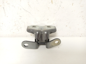 Opel Crossland X X 75 (2017–2026) Front door lower hinge - 3