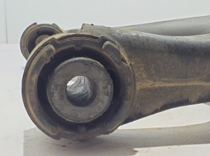 Land Rover Range Rover III (2002–2012) Querlenker vorne LR014673 - 3