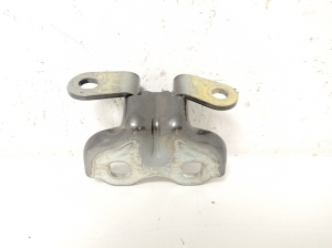 Opel Crossland X X 75 (2017–2026) Front door lower hinge - 3