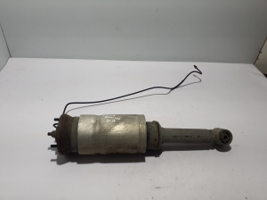   Front shock absorber 