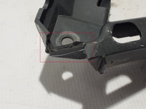 Land Rover Range Rover III (2002–2012) Rear bumper bracket LR015110 - 2