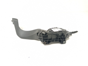 Opel Crossland X X 75 (2017–2026) Accelerator pedal 9835904680 - 5