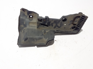 Land Rover Range Rover III (2002–2012) Batteriehalter AH2218N379AA - 3