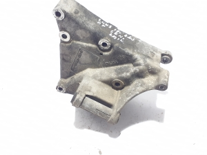 Land Rover Range Rover III (2002–2012) Lichtmaschinenhalter 8H3210239AB - 3