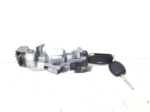 Ignition switch - 3M513F880AD  98AB11572BG