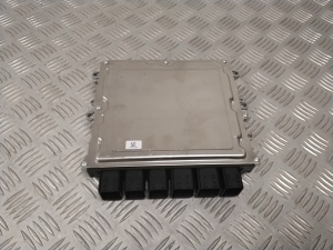 BMW X 7 G07 (2018–2026) Engine control unit 5A24336 - 3
