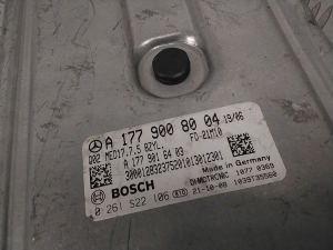 Mercedes Benz C-Class 205 (2014–2021) Motorsteuergerät A1779008004 - 3
