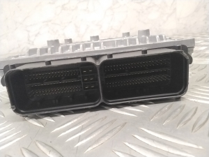 Mercedes Benz C-Class 205 (2014–2021) Motorsteuergerät A1779008004 - 4