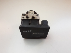 Mitsubishi Grandis (2003–2011) ABS Steuergerät MN116523 - 2
