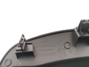 Peugeot 208 (2019–2026) Other dashboard part 9830434480 - 3
