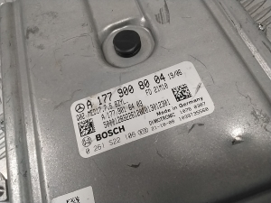 Mercedes Benz C-Class 205 (2014–2021) Engine control unit A1779008004 - 4