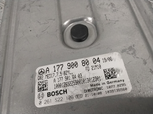 Mercedes Benz C-Class 205 (2014–2021) Engine control unit A1779008004 - 3