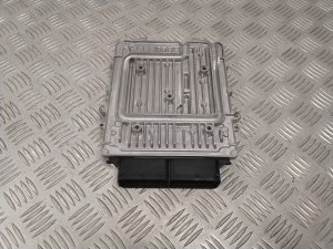 Mercedes Benz C-Class 205 (2014–2021) Motorsteuergerät A1779008004 - 2