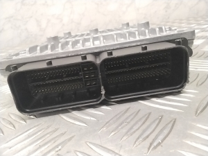 Mercedes Benz C-Class 205 (2014–2021) Motorsteuergerät A1779008004 - 3