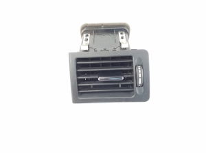 Dashboard air vent grilles - A2048301354