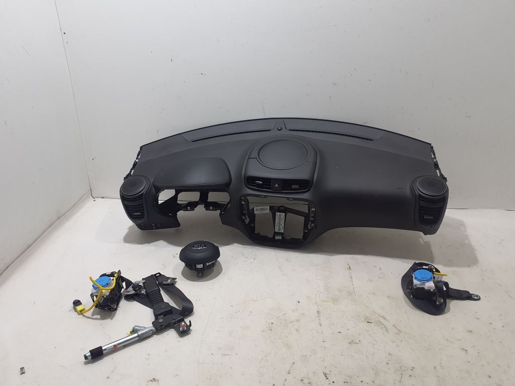 Kia Soul (2019–2026) Armatuurlaud 84710B2100EQ Kia Soul (2019–2026) Armatuurlaud 84710B2100EQ