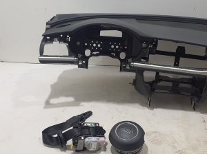 AUDI A6 C7 (2011–2018) Armaturenbrett 4G1857001D - 2