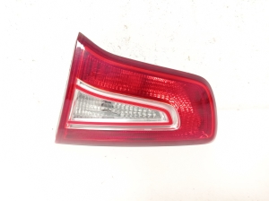   Tail light on trunk lid  - 924063W010 