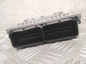 Mercedes Benz C-Class 205 (2014–2021) Motorsteuergerät A1779008004 - 4