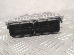 Mercedes Benz C-Class 205 (2014–2021) Motorsteuergerät A1779008004 - 2