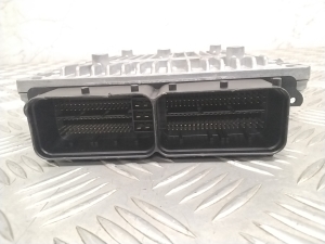 Mercedes Benz C-Class 205 (2014–2021) Motorsteuergerät A1779008004 - 2