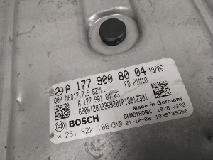 Mercedes Benz C-Class 205 (2014–2021) Engine control unit A1779008004 - 3