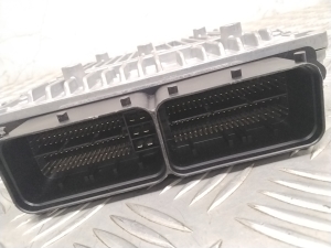 Mercedes Benz C-Class 205 (2014–2021) Motorsteuergerät A1779008004 - 4
