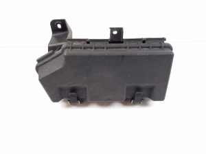 Sicherungskastengehäuse unter der Motorhaube - A1645400624