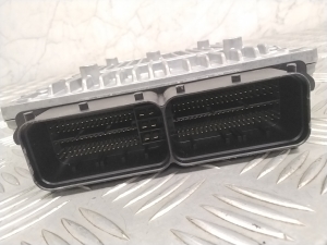 Mercedes Benz C-Class 205 (2014–2021) Motorsteuergerät A1779008004 - 4