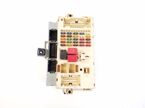 Interior fuse box - 51735938