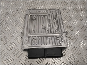 Mercedes Benz C-Class 205 (2014–2021) Motorsteuergerät A1779008004 - 4