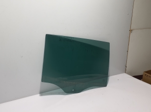  Glass rear side door 