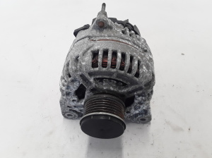 RENAULT Clio III (2005–2012) Lichtmaschine 8200660033 - 2