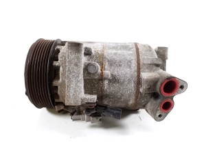 RENAULT Captur (2013–2019) A/C compressor 926000734R - 2