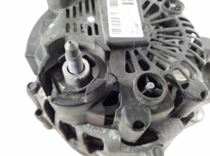 RENAULT Captur (2013–2019) Alternator 231006677R - 3