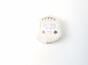 Mercedes Benz CL-Class 215 (1999–2006) Innentemperatursensor A2118300572 - 3