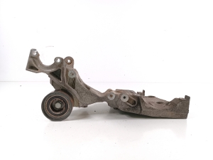 Mitsubishi Outlander (2006–2012) Lichtmaschinenhalter 03G903143J - 3