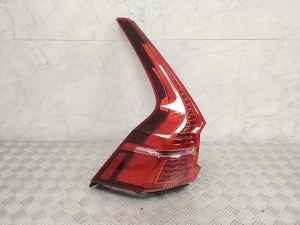  Rear corner lamp 